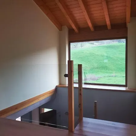 Szálloda La Casa De Pino Santibáñez de Villacarriedo